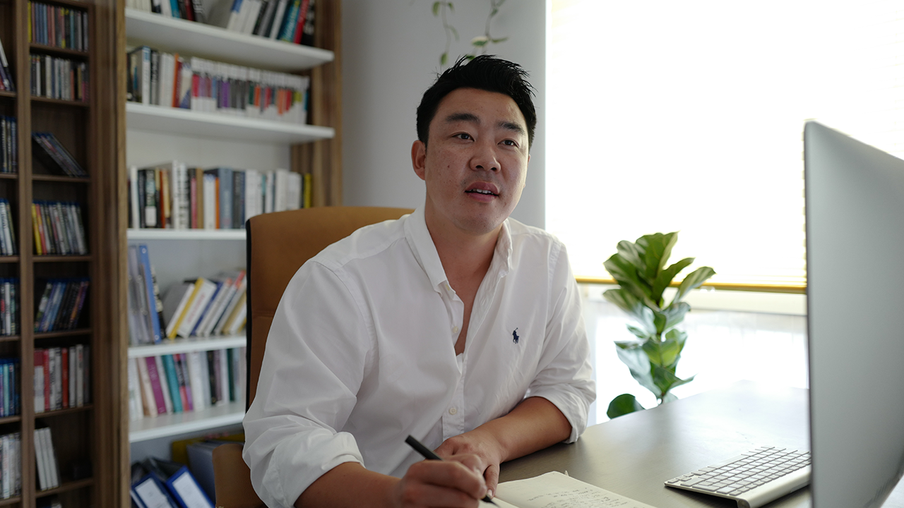 인터뷰에 참여한 김원호 대표님의 사진입니다.